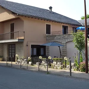 Bed & Breakfast Au Pont De La Gineze